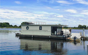 Nice ship-boat in Havelsee OT Ktzkow with 2 Bedrooms